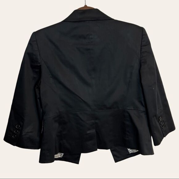 The Limited || Black Blazer || Medium - Picture 2 of 4